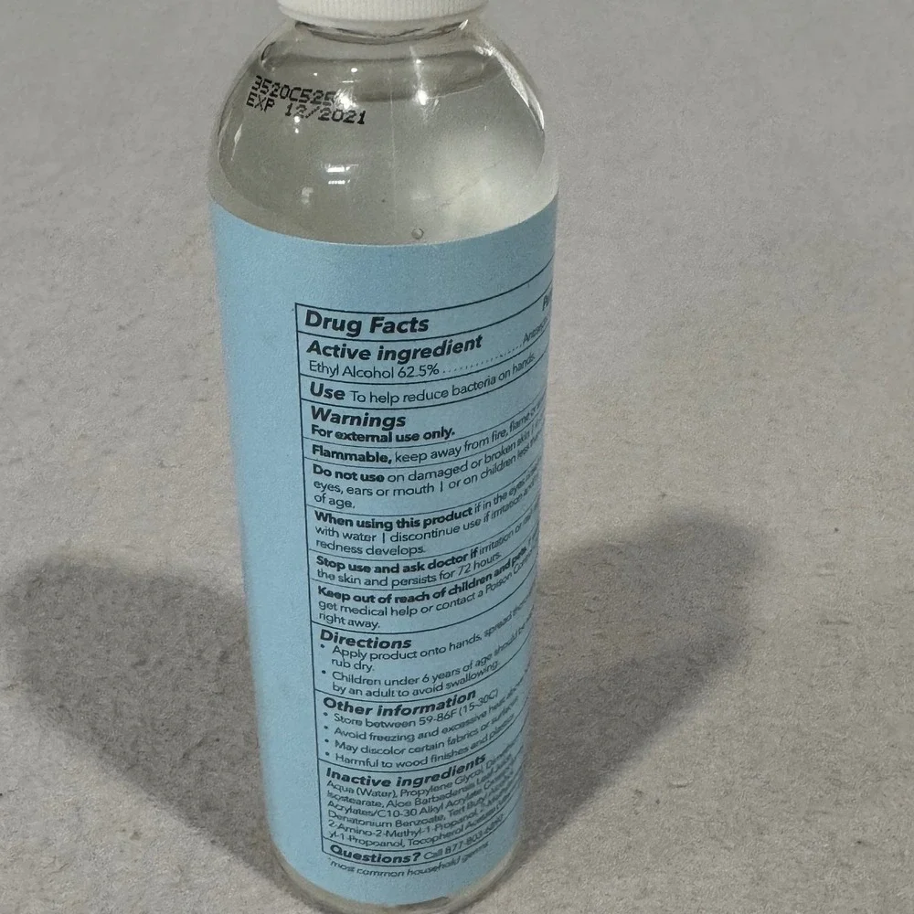Yankee Candle Gel Hand Sanitizer Beach Walk 8 oz Moisturizing Essential Oils